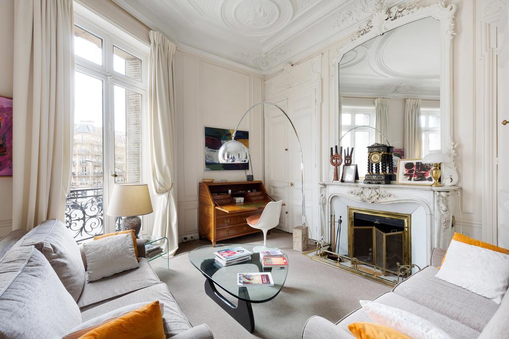 パリHaussmann 168アパートメント エクステリア 写真