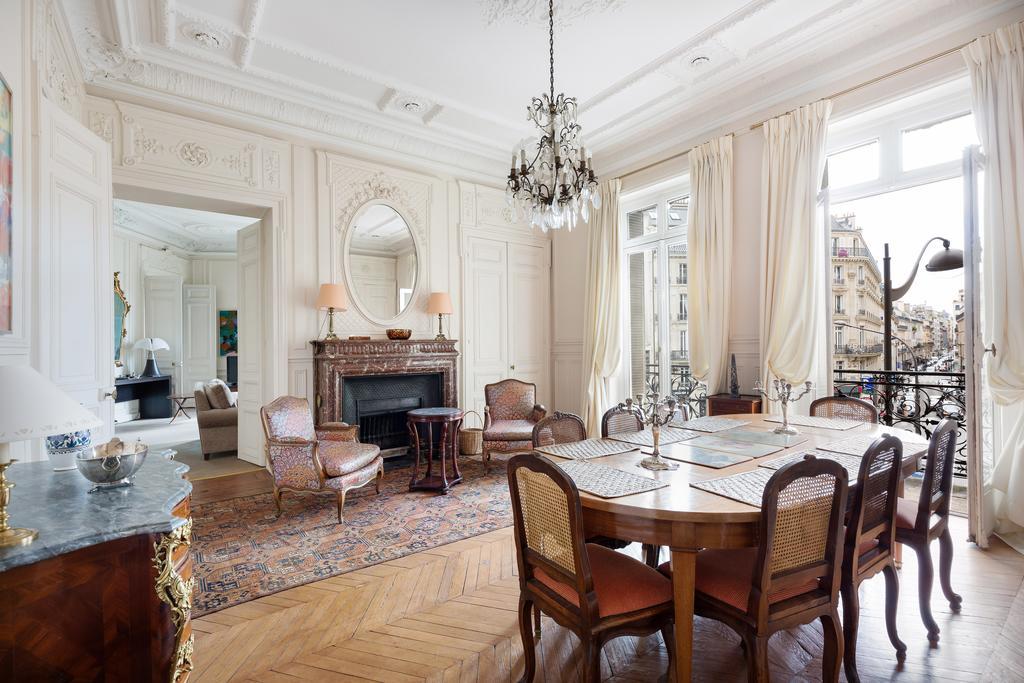 パリHaussmann 168アパートメント エクステリア 写真
